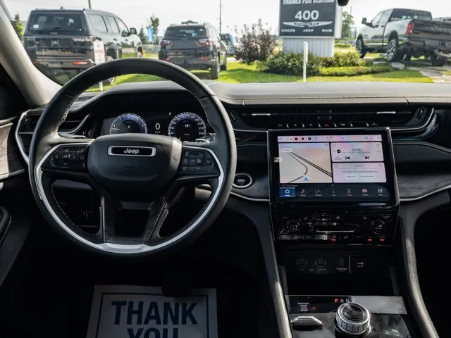 Jeep Grand Cherokee 2023 photo 3