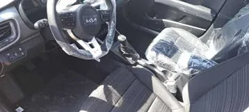 Kia Stonic 2025 photo 3