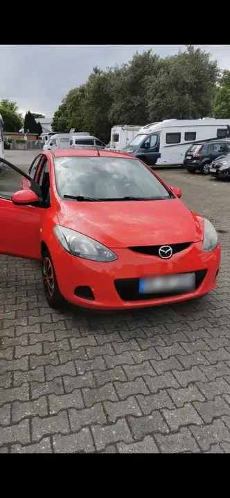 Mazda 2