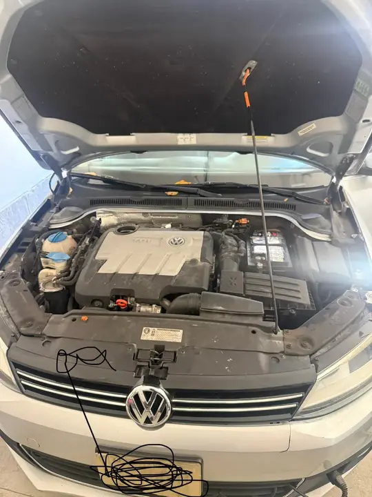 Volkswagen Jetta 2012 photo 2