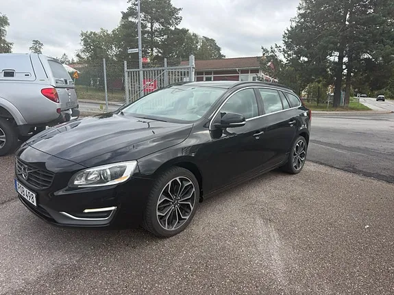 Volvo V60 2015 photo 2