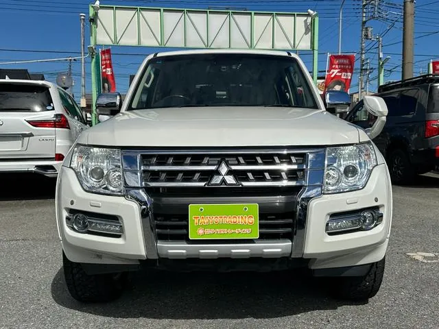Mitsubishi Pajero 2018 photo 2