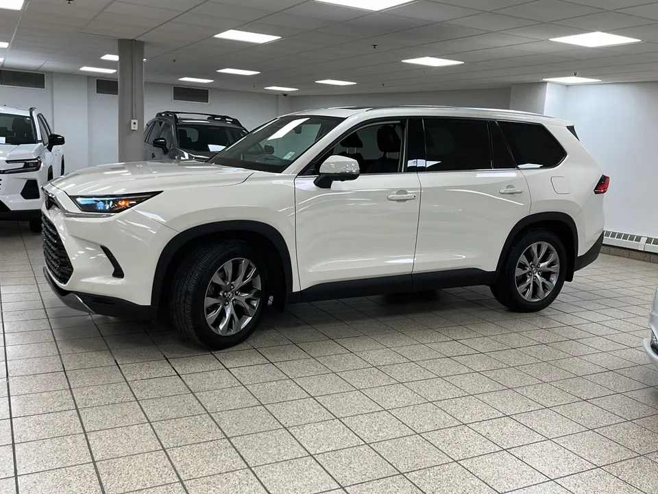 Toyota Grand Highlander 2024 photo 3