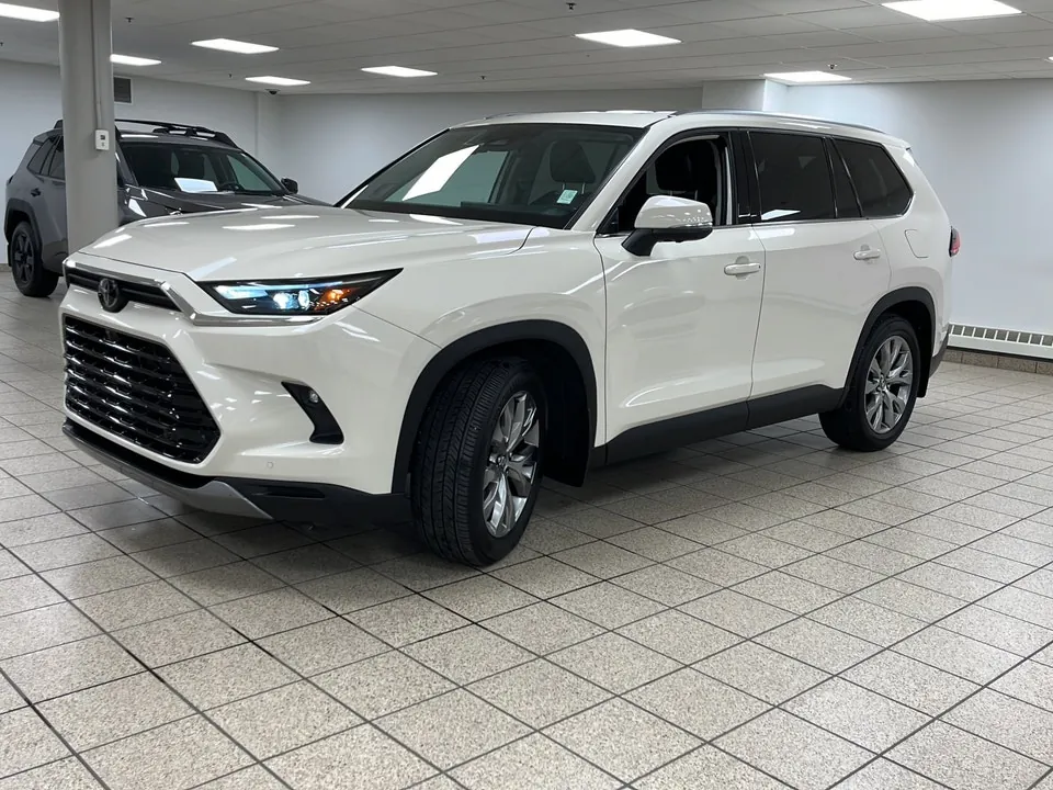 Toyota Grand Highlander 2024 photo 2