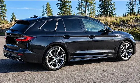 Skoda Enyaq 2023 photo 3