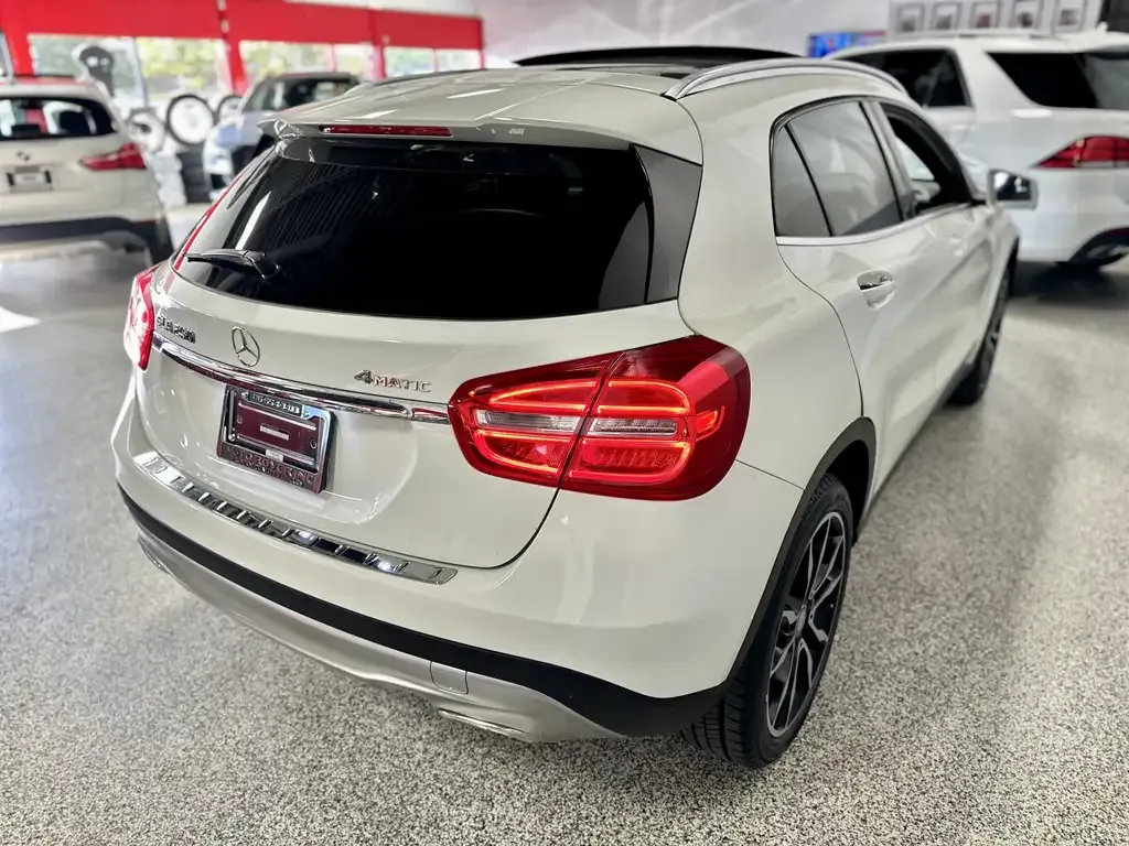 Mercedes-Benz Gla 2017 photo 4