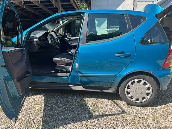 Mercedes-Benz A160 2002 photo 3