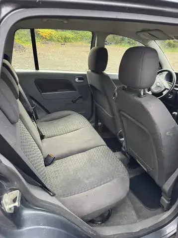 Ford Fusion 2003 photo 3