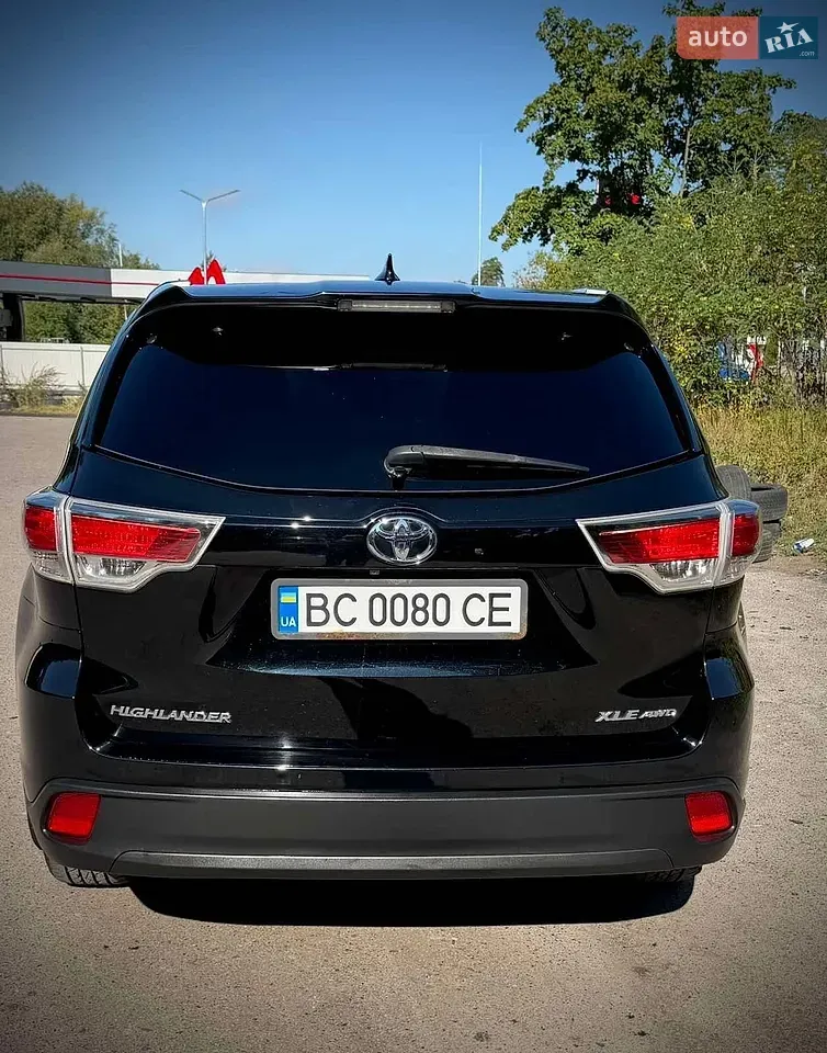 Toyota Highlander 2015 photo 3