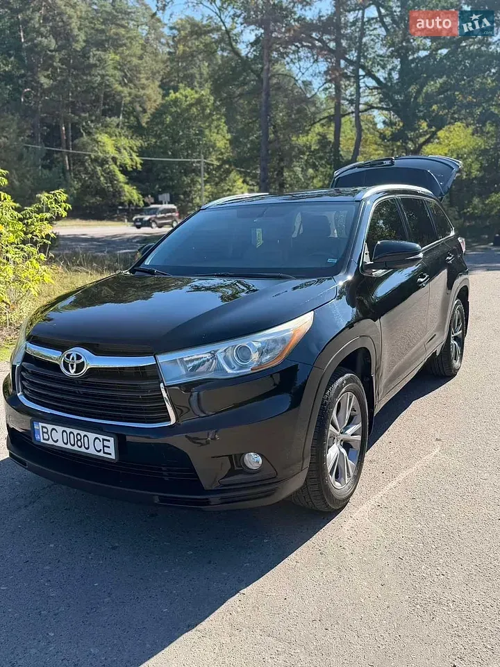 Toyota Highlander 2015 photo 2