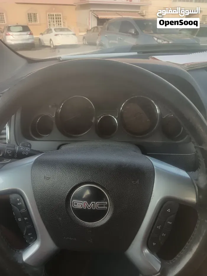 GMC Acadia 2007 photo 2