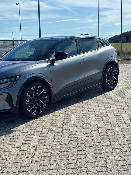 Renault Megane E-Tech 2025 photo 2