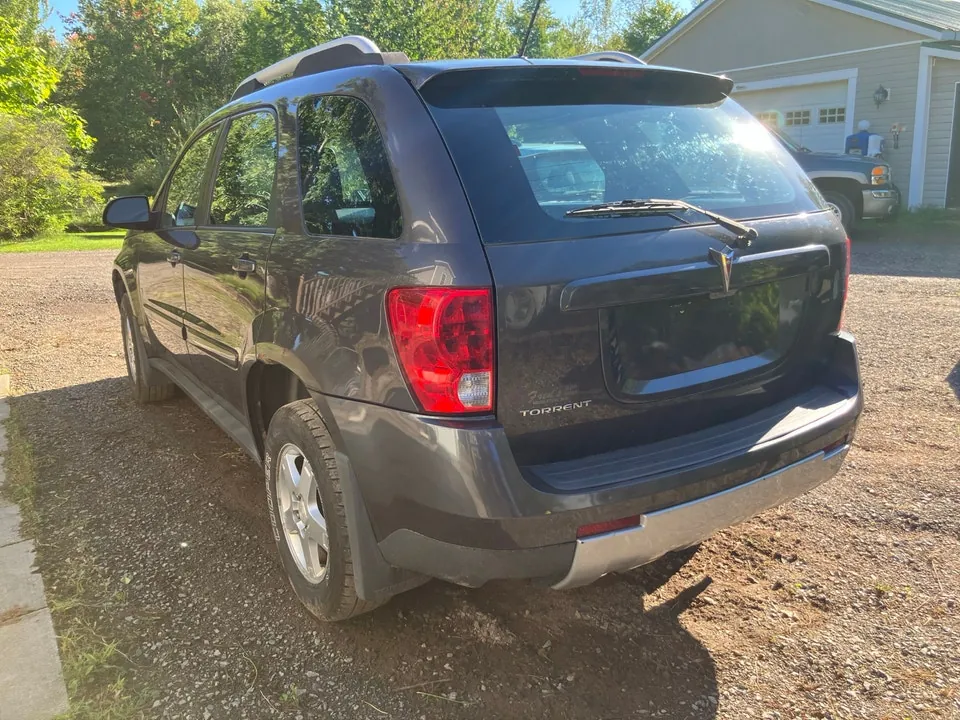 Pontiac Torrent 2008 photo 3