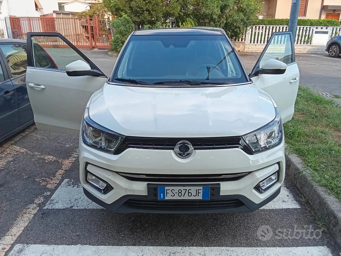 KG Mobility Tivoli 2018 photo 2