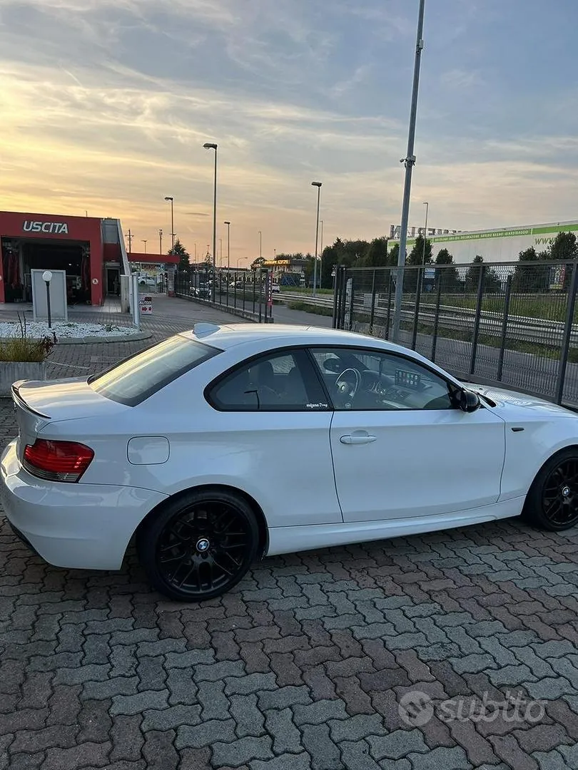 BMW 1 Series 2009 photo 4