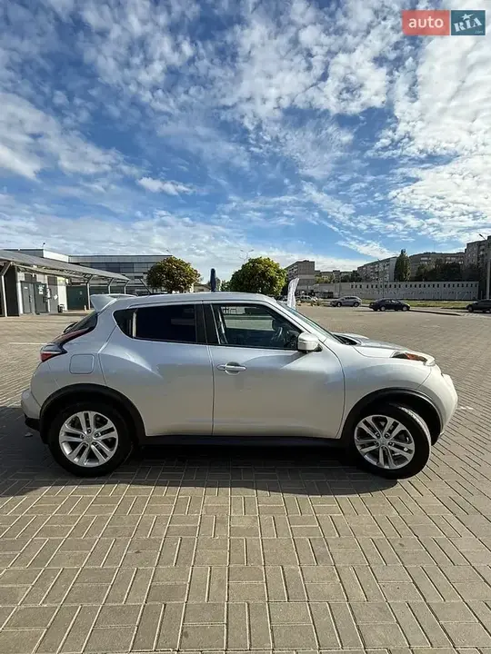 Nissan Juke 2015 photo 5