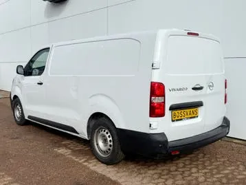 Opel E-Vivaro 2023 photo 2