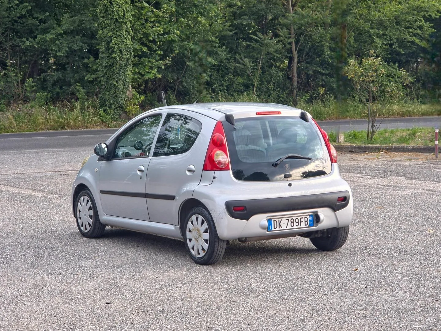 Peugeot 107 2007 photo 4