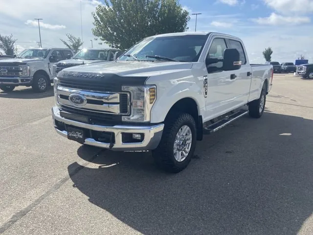 Ford Super Duty F-350 2018 photo 3