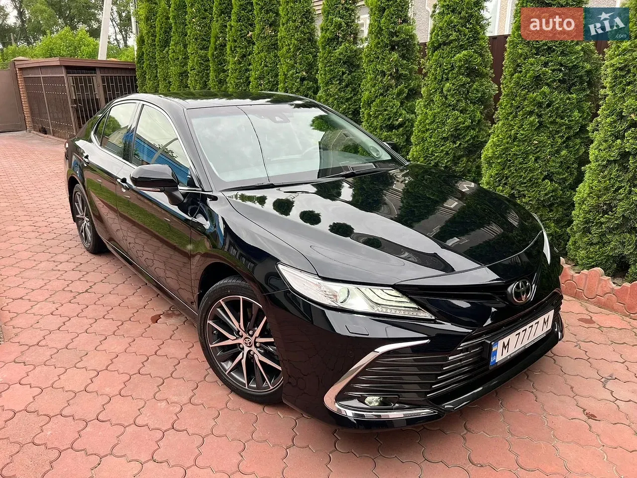 Toyota Camry 2021 photo 2