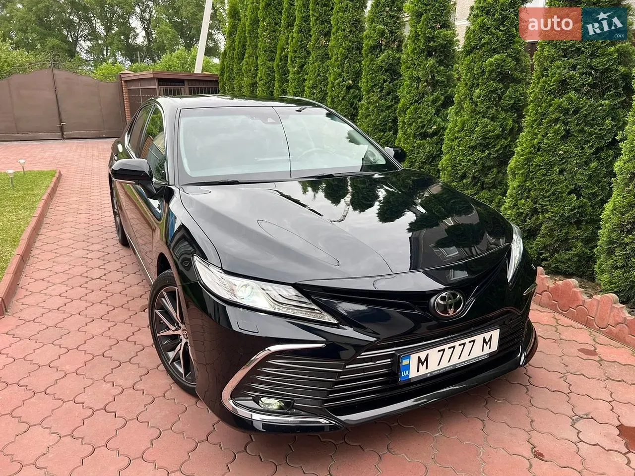 Toyota Camry 2021 photo 3