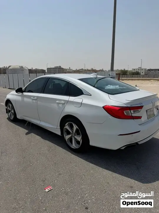 Honda Accord 2018 photo 4