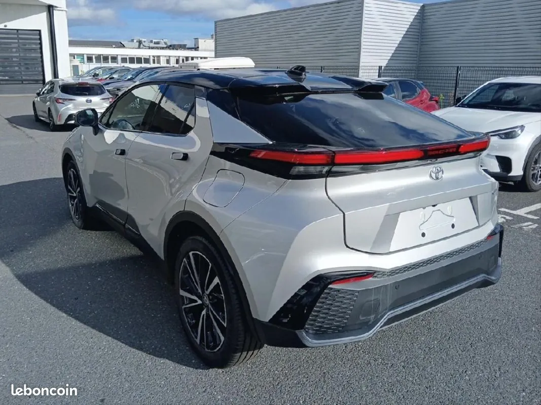 Toyota C-Hr 2026 photo 3