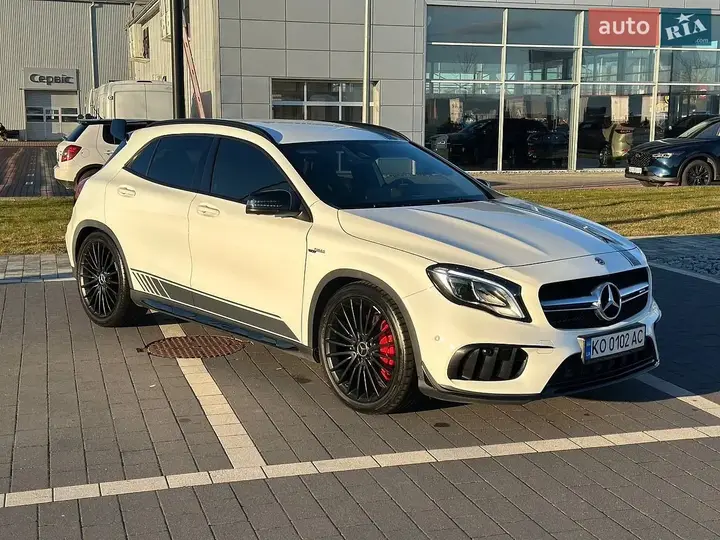 Mercedes-Benz Gla