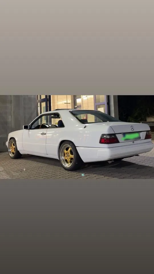 Mercedes-Benz W124