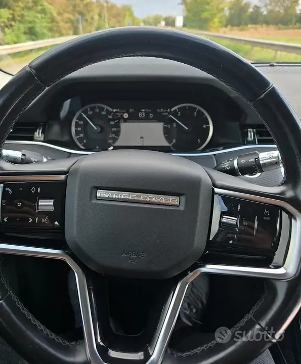 Land Rover Range Rover Evoque 2021 photo 2