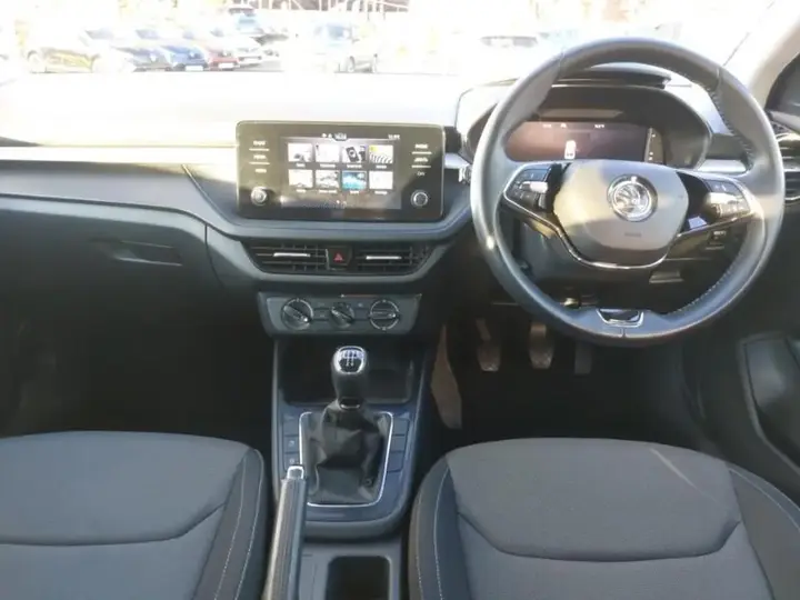 Skoda Fabia 2022 photo 3