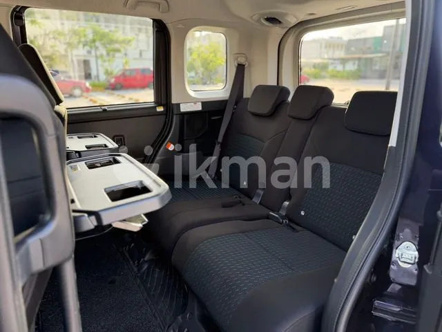 Toyota Roomy 2024 photo 3