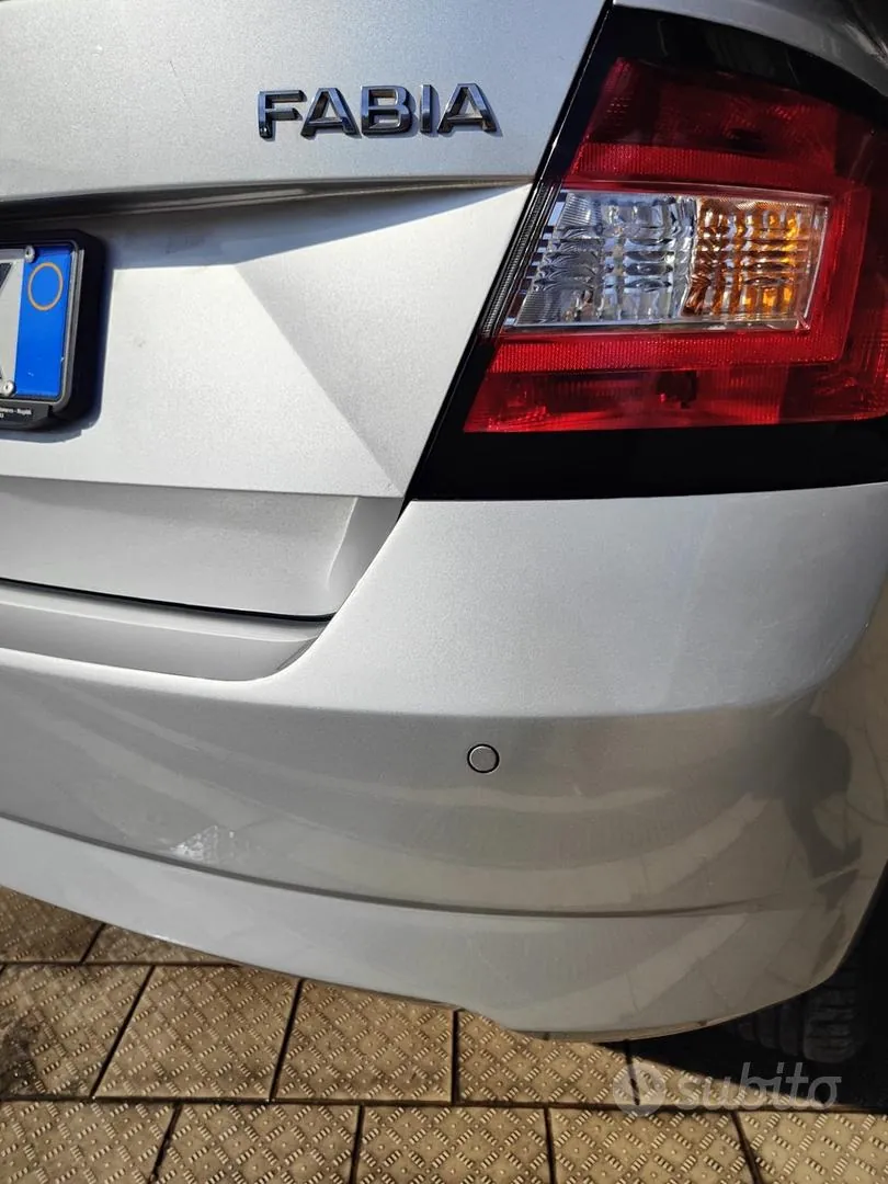Skoda Fabia 2015 photo 5