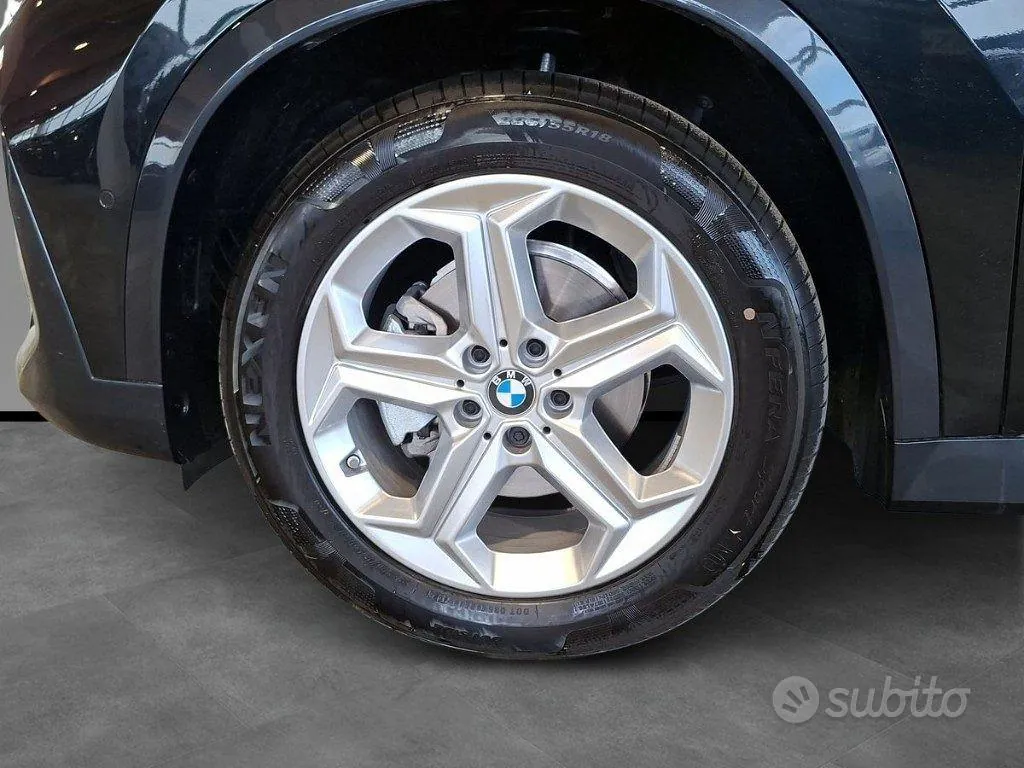 BMW Ix1 2026 photo 5