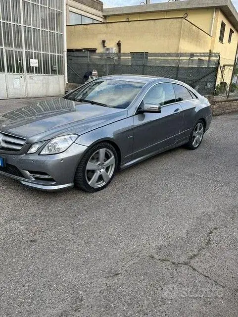 Mercedes-Benz E-Class 2012 photo 5