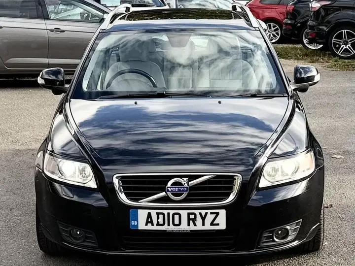 Volvo V50 2010 photo 4