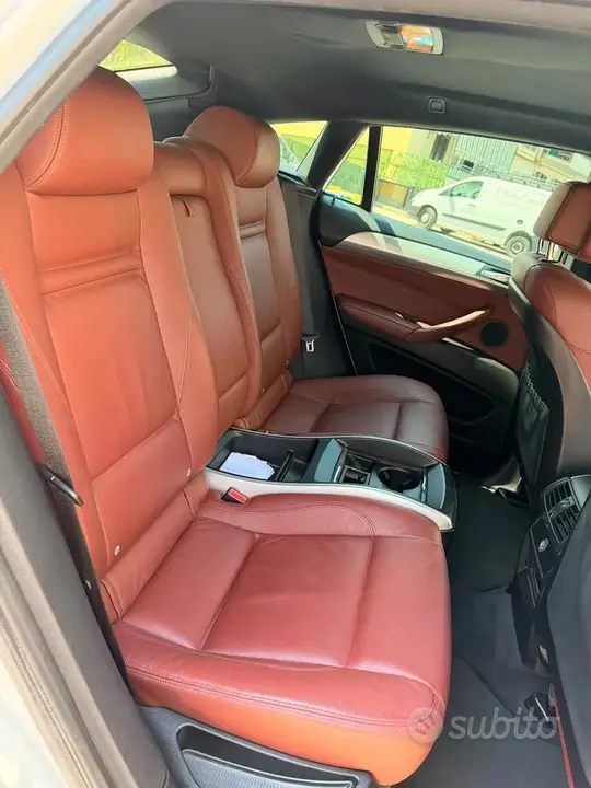 BMW X6 2011 photo 2