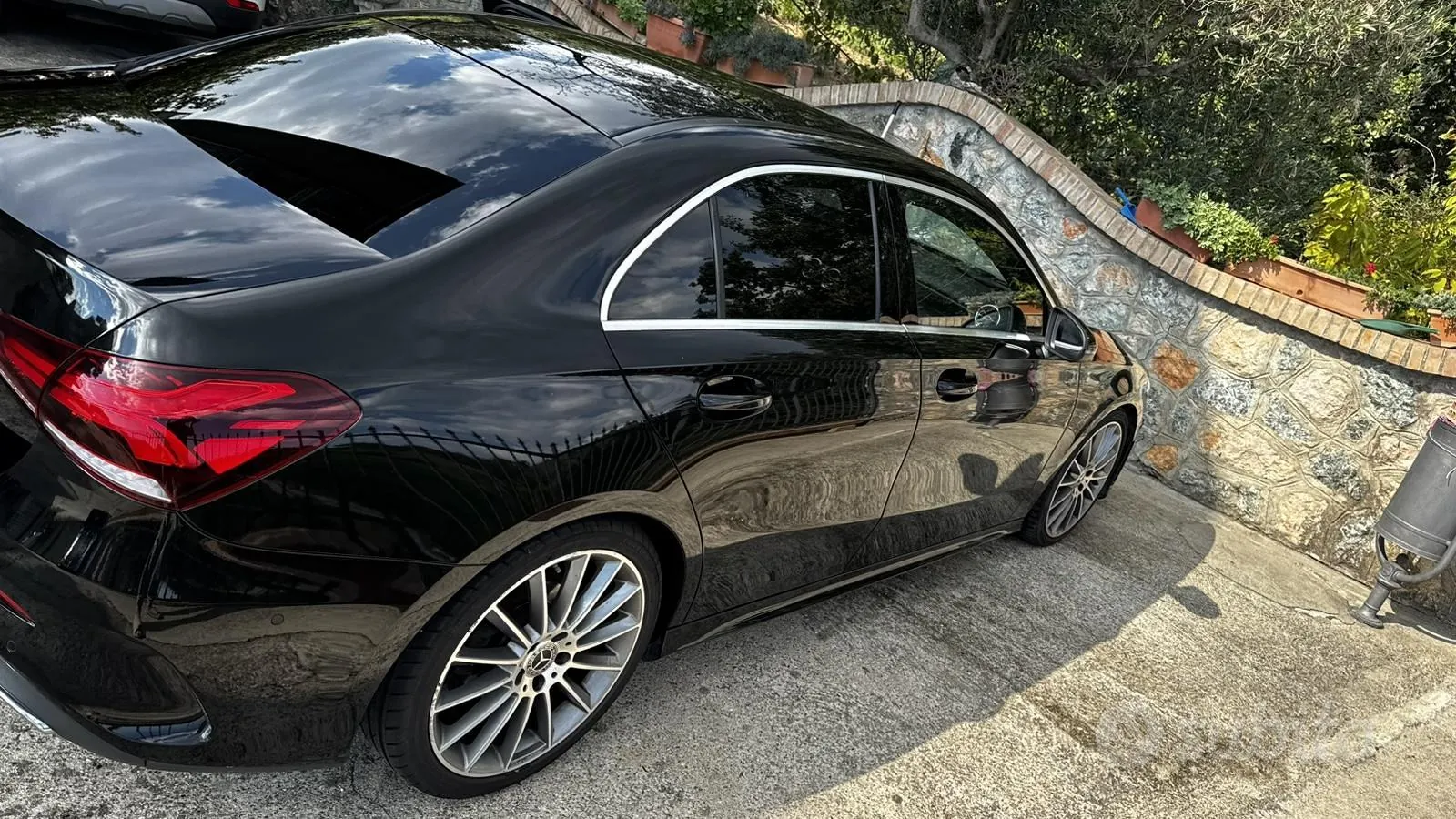 Mercedes-Benz A200D 2019 photo 2