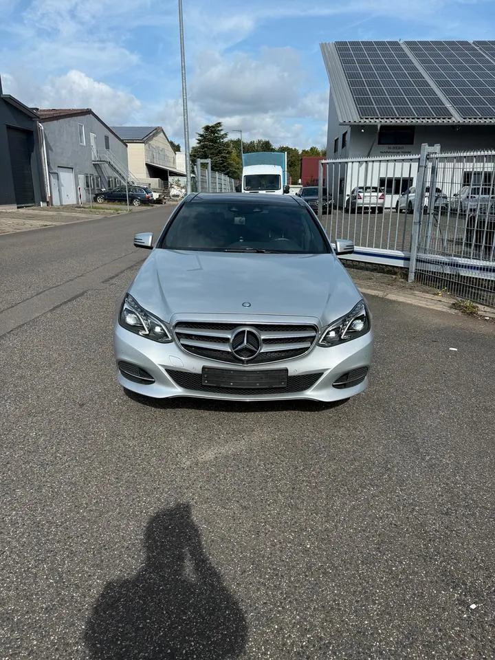 Mercedes-Benz E300