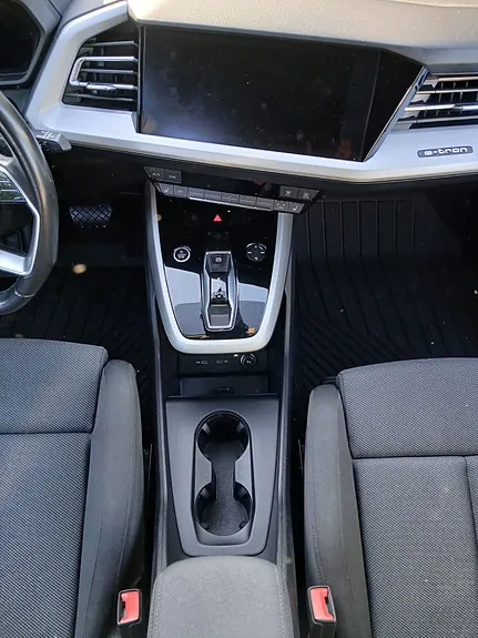 Audi Q4 E-Tron 2022 photo 4