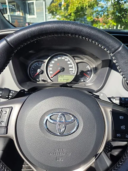 Toyota Yaris 2016 photo 3