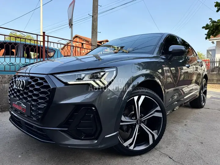 Audi Q3 2021 photo 2