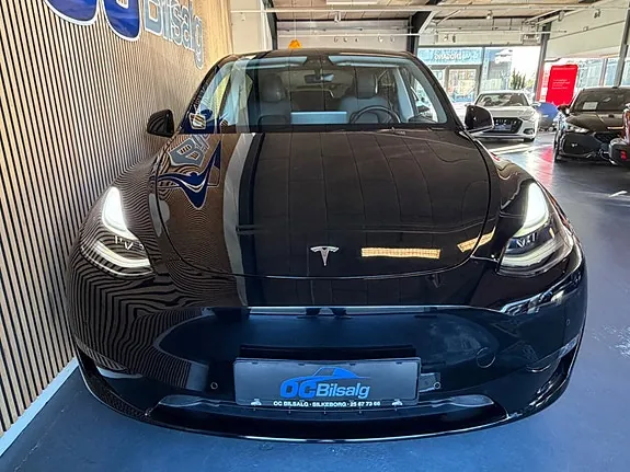 Tesla Model Y 2022 photo 2