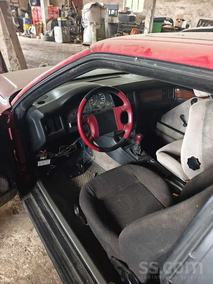 Audi Coupe 1989 photo 4