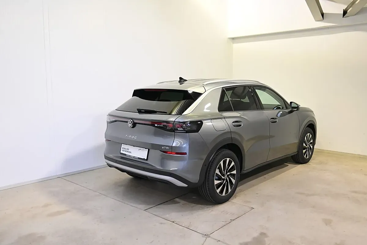 Volkswagen T-Roc 2026 photo 2