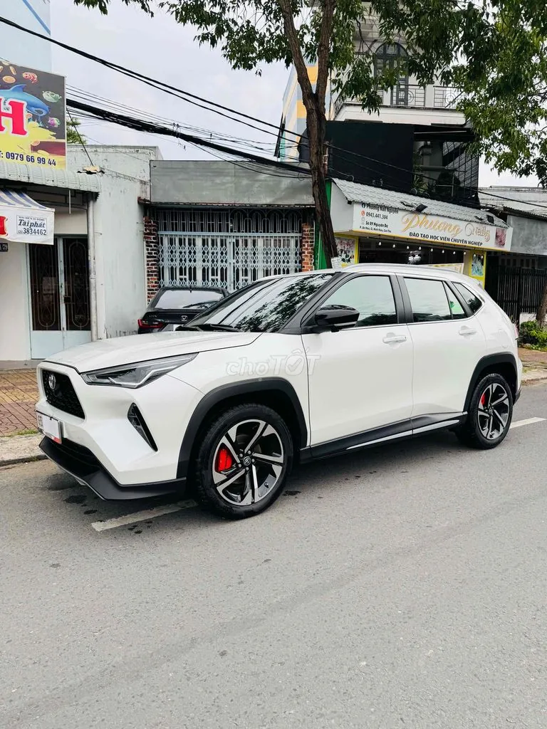 Toyota Yaris Cross 2024 photo 2
