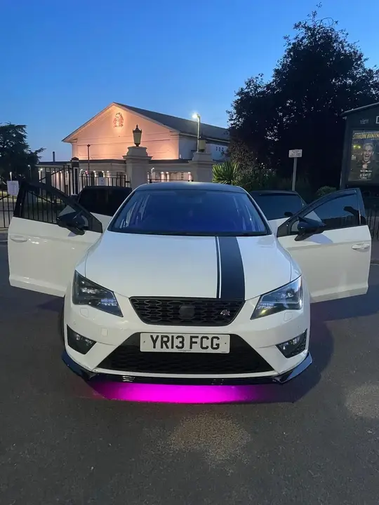Seat Leon 2013 photo 2
