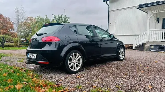 Seat Leon 2011 photo 4
