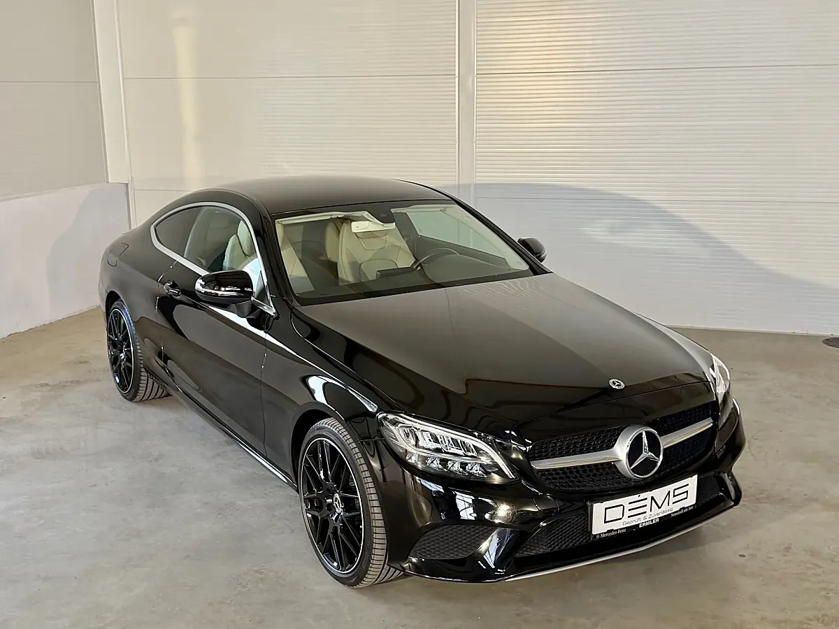 Mercedes-Benz C-Class 2018 photo 3