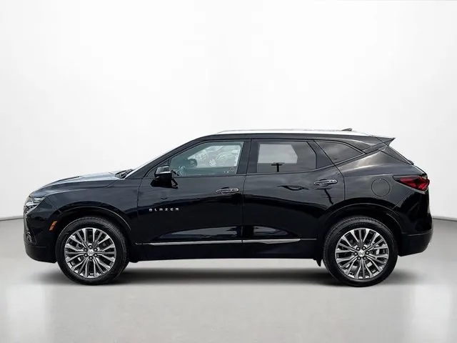 Chevrolet Blazer 2020 photo 2